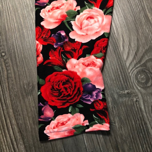 NWT Floral Leggings - Picture 4 of 5